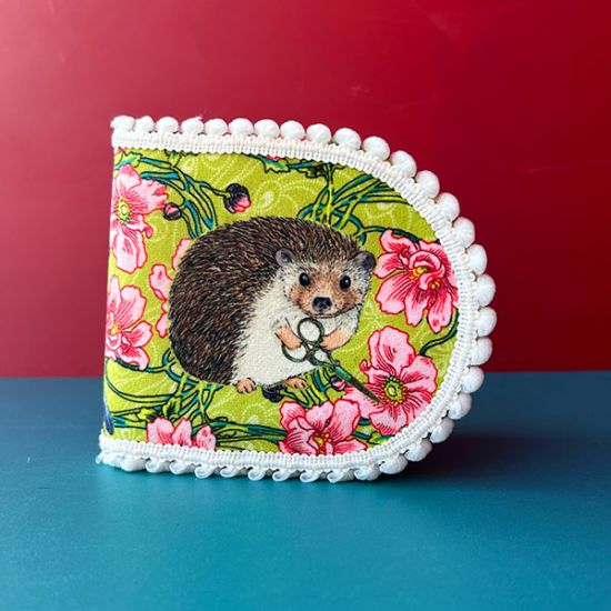 Sewing kit : Beatrix needle case